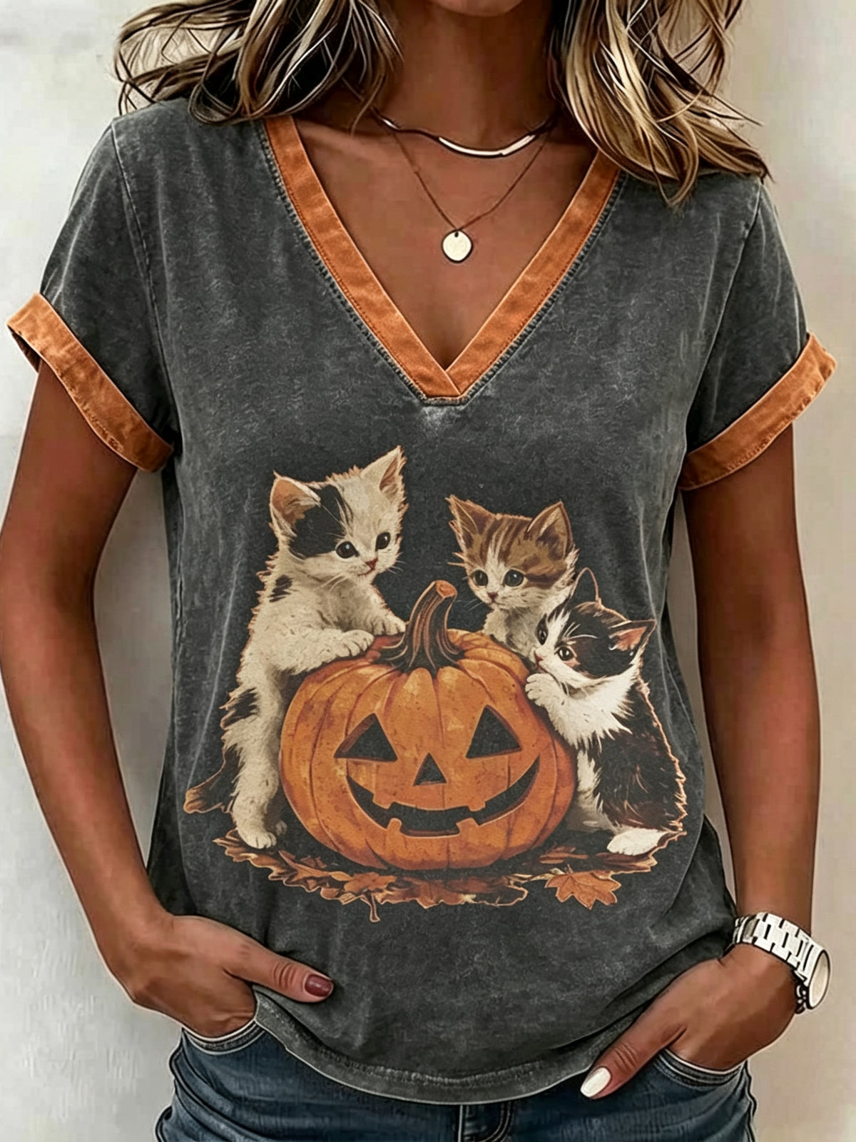 Women's Halloween Pumpkin And Cat Print V-neck T-shirt
