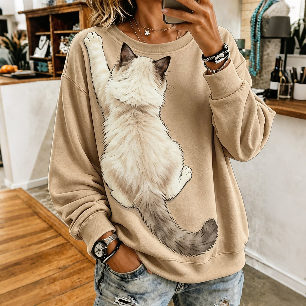 Women’s Realistic 3d Fluffy Back View Ragdoll Cat Clinging Cat Print Crewneck Sweatshirt